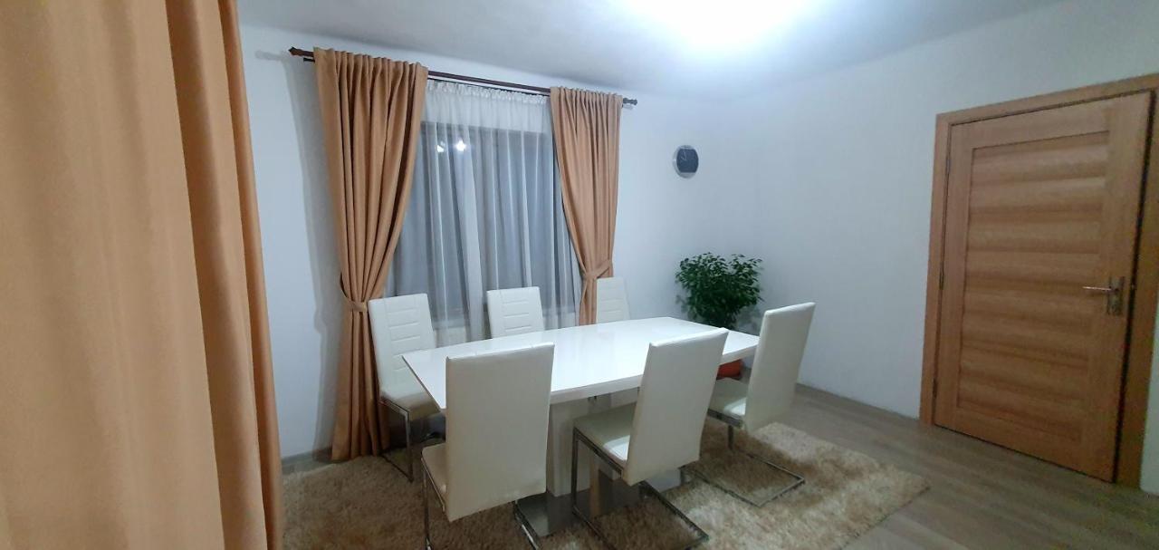 Casa Ideal Sighetu Marmaţiei Exteriér fotografie